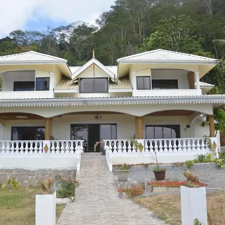 Mont Buxton Villa